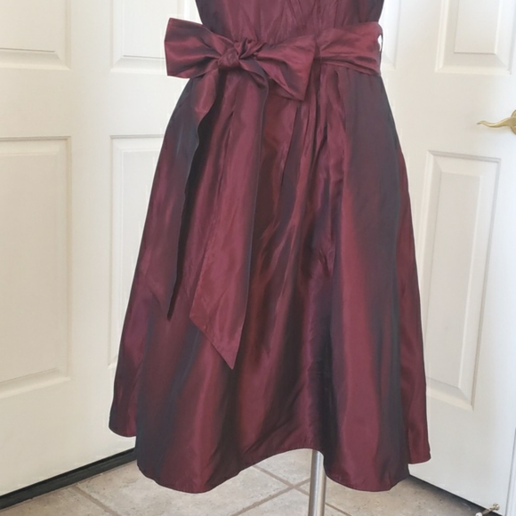 ANTONIO MELANI  Burgundy Red Formal Dress Fit and Flare Iridescent Satin SIZE 2 - Picture 7 of 11